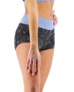 TYR Durafast Elite® Women's Casey Boyshort - Carbon Hex -TYR Sales Store BSCCHX7A 001 alt05