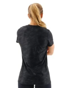 TYR Airtec™ Women's Short Sleeve Tee - Blackout Camo -TYR Sales Store FPTBC3A 001 main02