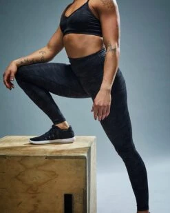 TYR Base Kinetic™ Women's High-Rise Full Length Leggings- Blackout Camo -TYR Sales Store FTFMRB3A 001 alt07