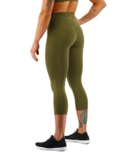 TYR Base Kinetic™ Women's High-Rise 3/4 Leggings - Solid 24 TYR Base Kinetic™ Women's High-Rise 3/4 Leggings - Solid -TYR Sales Store FTTMRS3A 932 alt03
