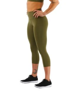 TYR Base Kinetic™ Women's High-Rise 3/4 Leggings - Solid 25 TYR Base Kinetic™ Women's High-Rise 3/4 Leggings - Solid -TYR Sales Store FTTMRS3A 932 alt04