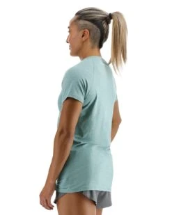 TYR ClimaDry™ Women's Raglan Tee - Solid / Heather -TYR Sales Store FTTRSO3A 985 alt04