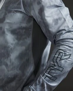 TYR SunDefense™ Men's Vented Long Sleeve Crew Shirt - Turbulent -TYR Sales Store PMLSTU7A 988 alt10