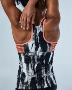 TYR Women's Harley Tank - Dry Brush -TYR Sales Store THADBR7A 001 alt09