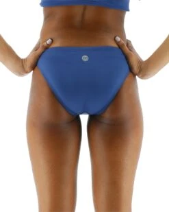 TYR Women's Lula Classic Bikini Bottom - Solid 13 TYR Women's Lula Classic Bikini Bottom - Solid -TYR Sales Store bso7a 139 main02 1 5