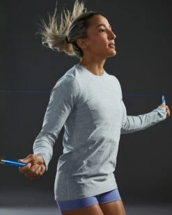 TYR Airtec™ Women's Long Sleeve Tee - Solid -TYR Sales Store fptlso3a 254 alt07