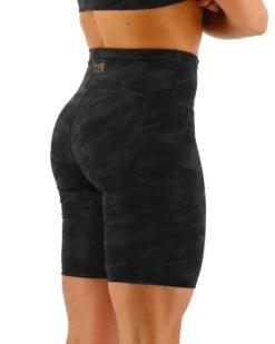 TYR Base Kinetic™ Women's High-Rise 8" Shorts - Blackout Camo -TYR Sales Store ftehsb3a 001 alt05 5