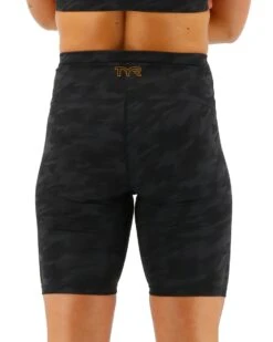 TYR Base Kinetic™ Women's High-Rise 8" Shorts - Blackout Camo -TYR Sales Store ftehsb3a 001 main02 5