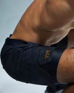 TYR Hydrosphere™ Men's Lined 7" Unbroken Shorts - Blackout Camo -TYR Sales Store muslbc3a 001 alt10